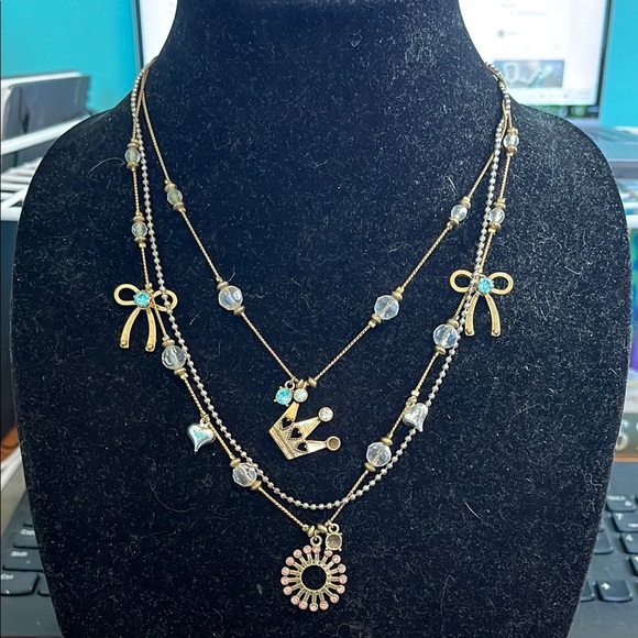 Betsey Johnson Charm Necklace Goldtone Crown Bows 3 Tiers Lobster Clasp - Picture 1 of 9